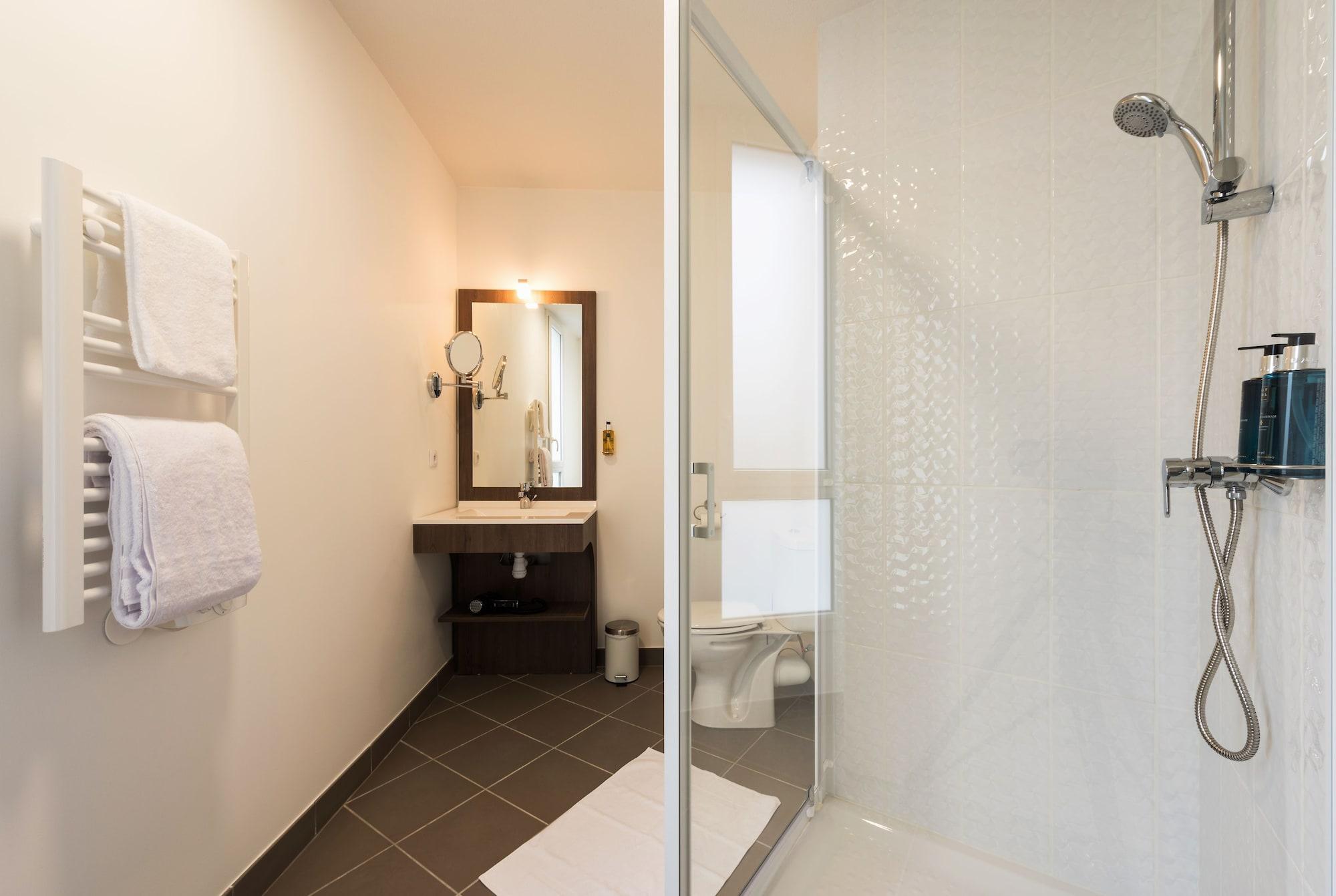 Teneo Apparthotel Talence - Espeleta Екстериор снимка