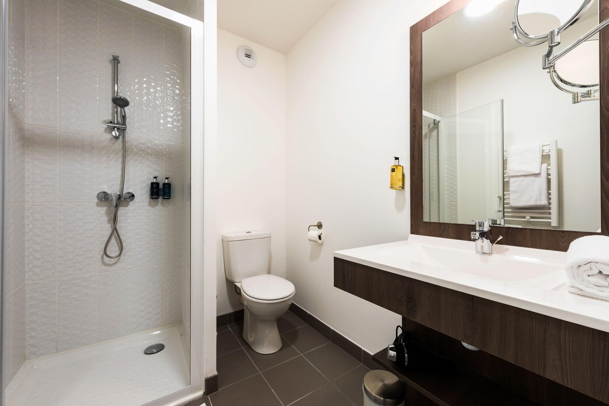 Teneo Apparthotel Talence - Espeleta Екстериор снимка